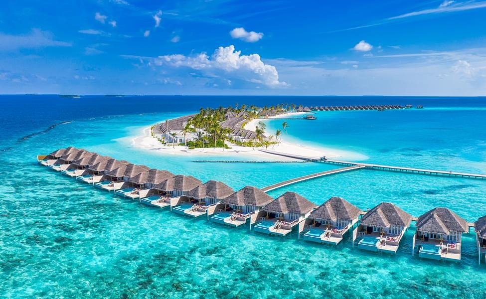 Maldives: A Tropical Paradise of Turquoise Waters, Serenity, and Environmental Resilience